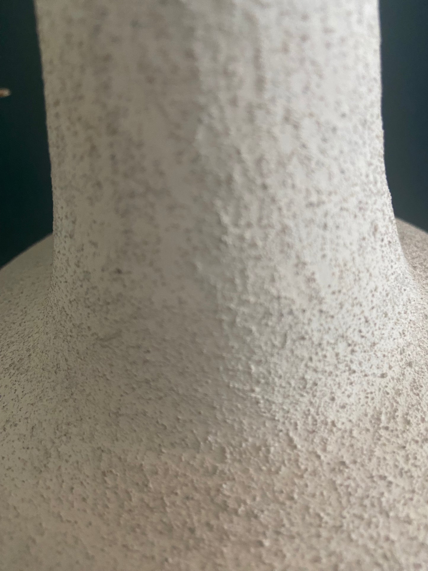 Vase Bouteille en terre cuite.