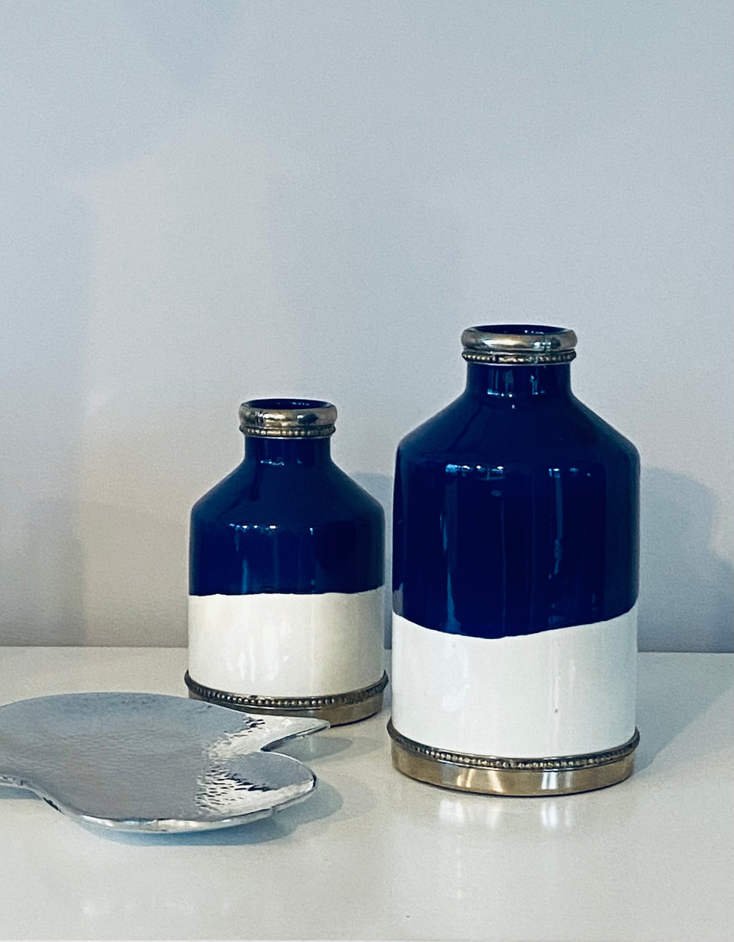 Vase M en céramique Bleu Majorelle