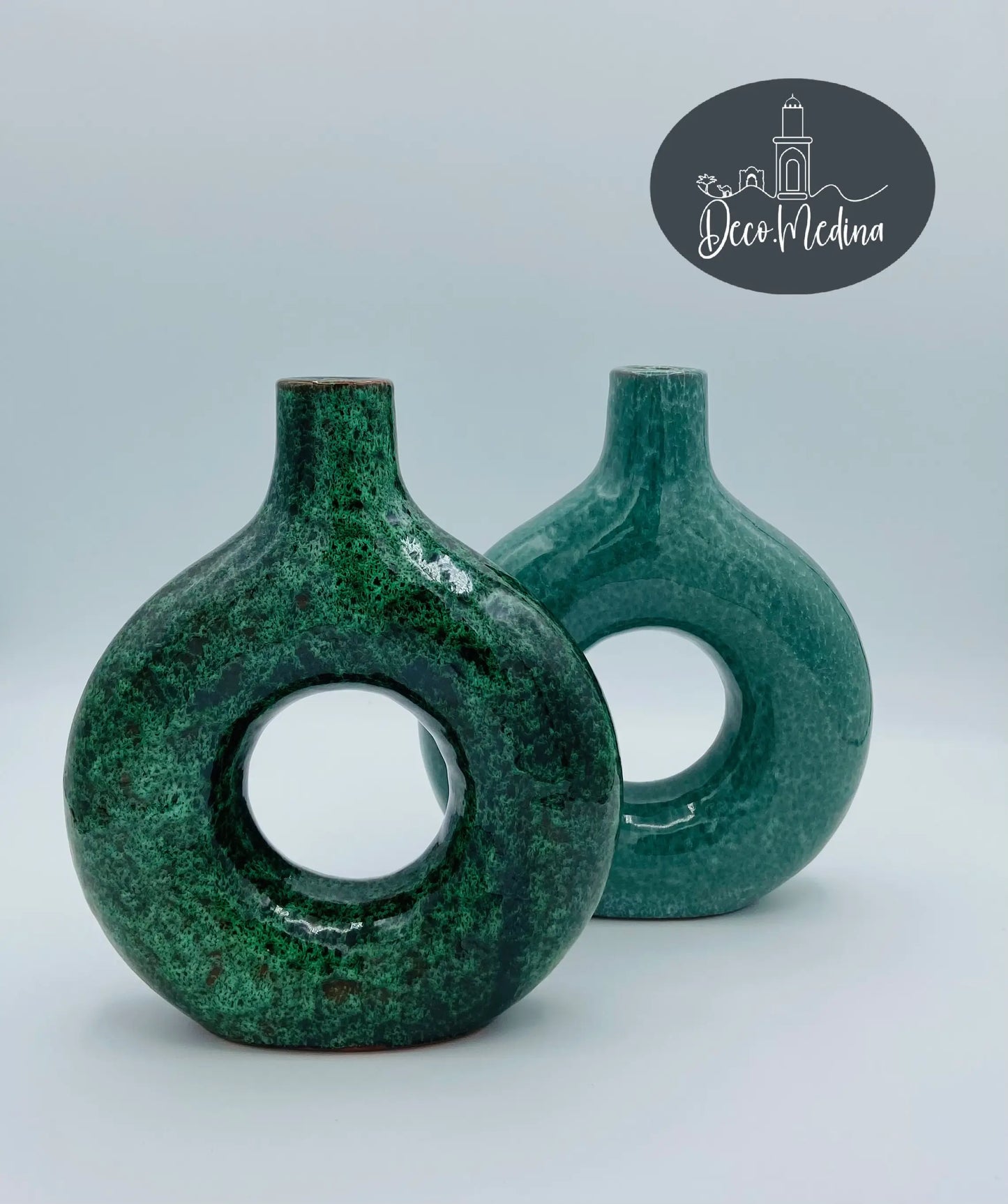 Duo de vases ronds creux