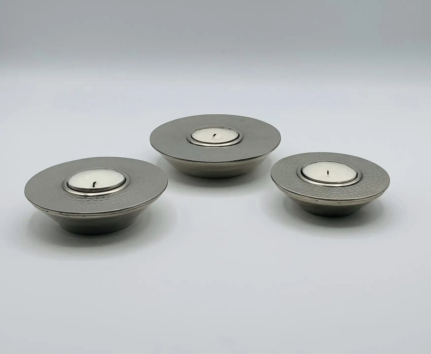 Lot de 3 bougeoirs décoratifs martelés