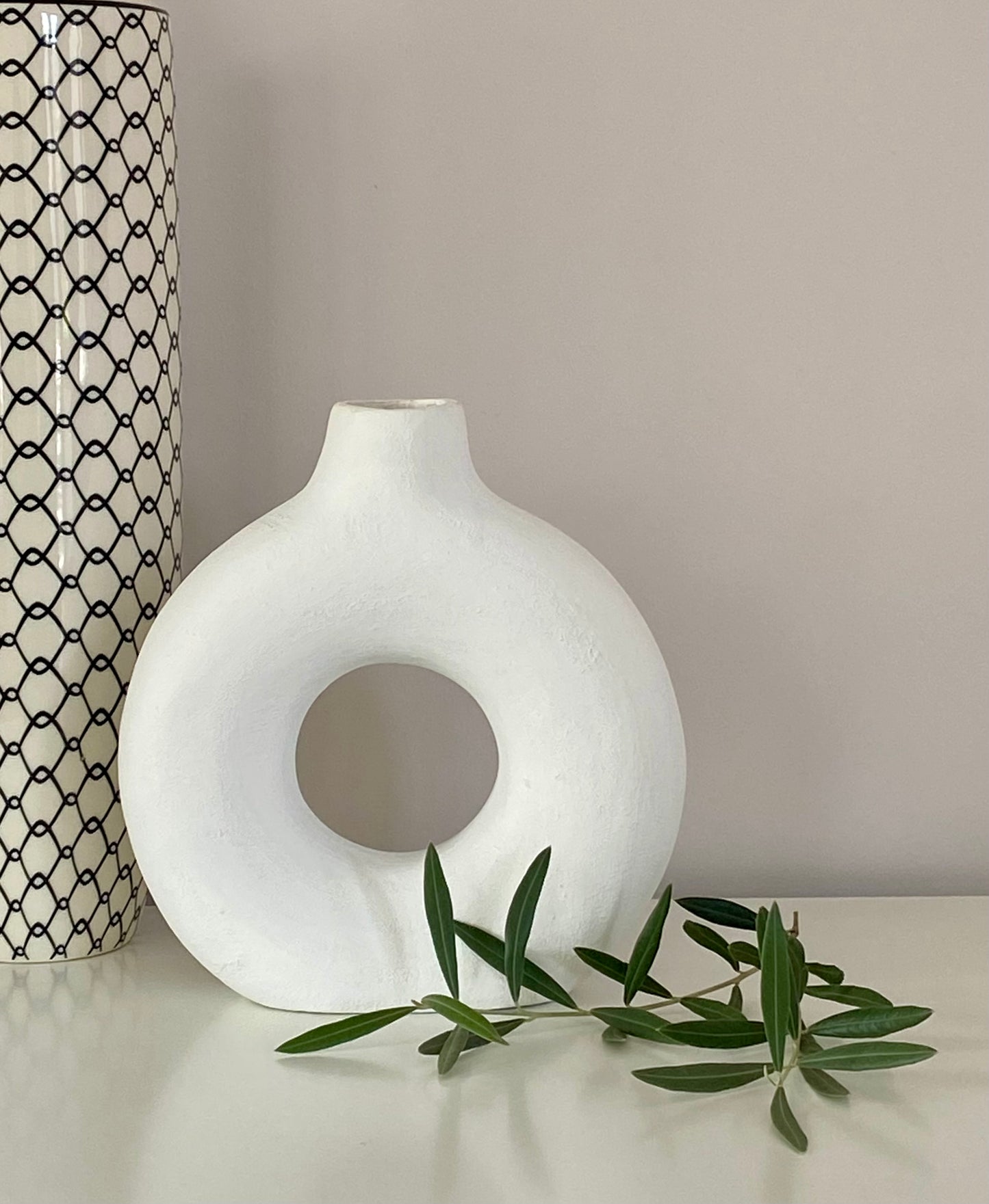 Vase décoratif rond.