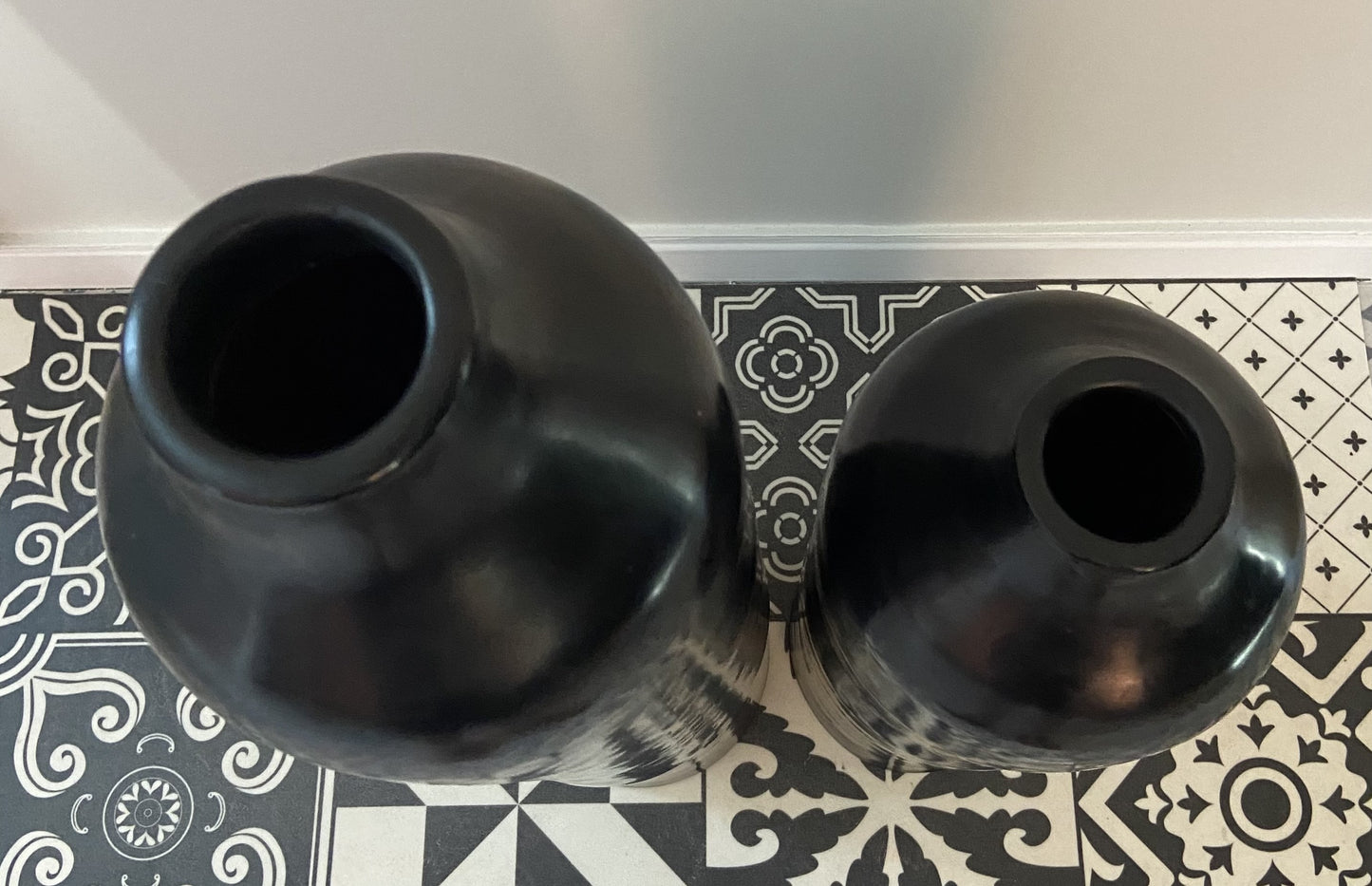 Duo de jarres artisanales