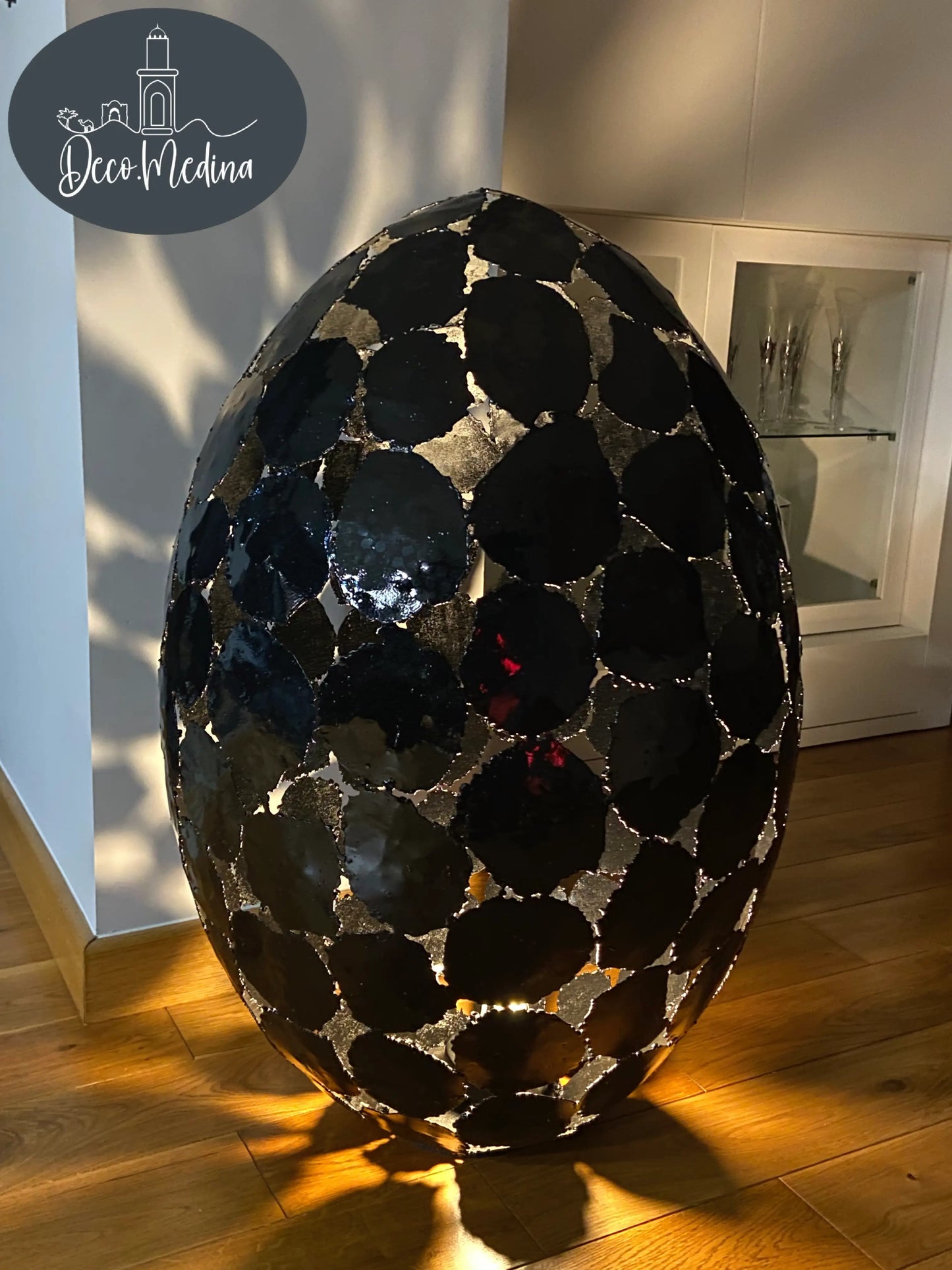 Sculpture œuf en métal recyclé/Noir Mat