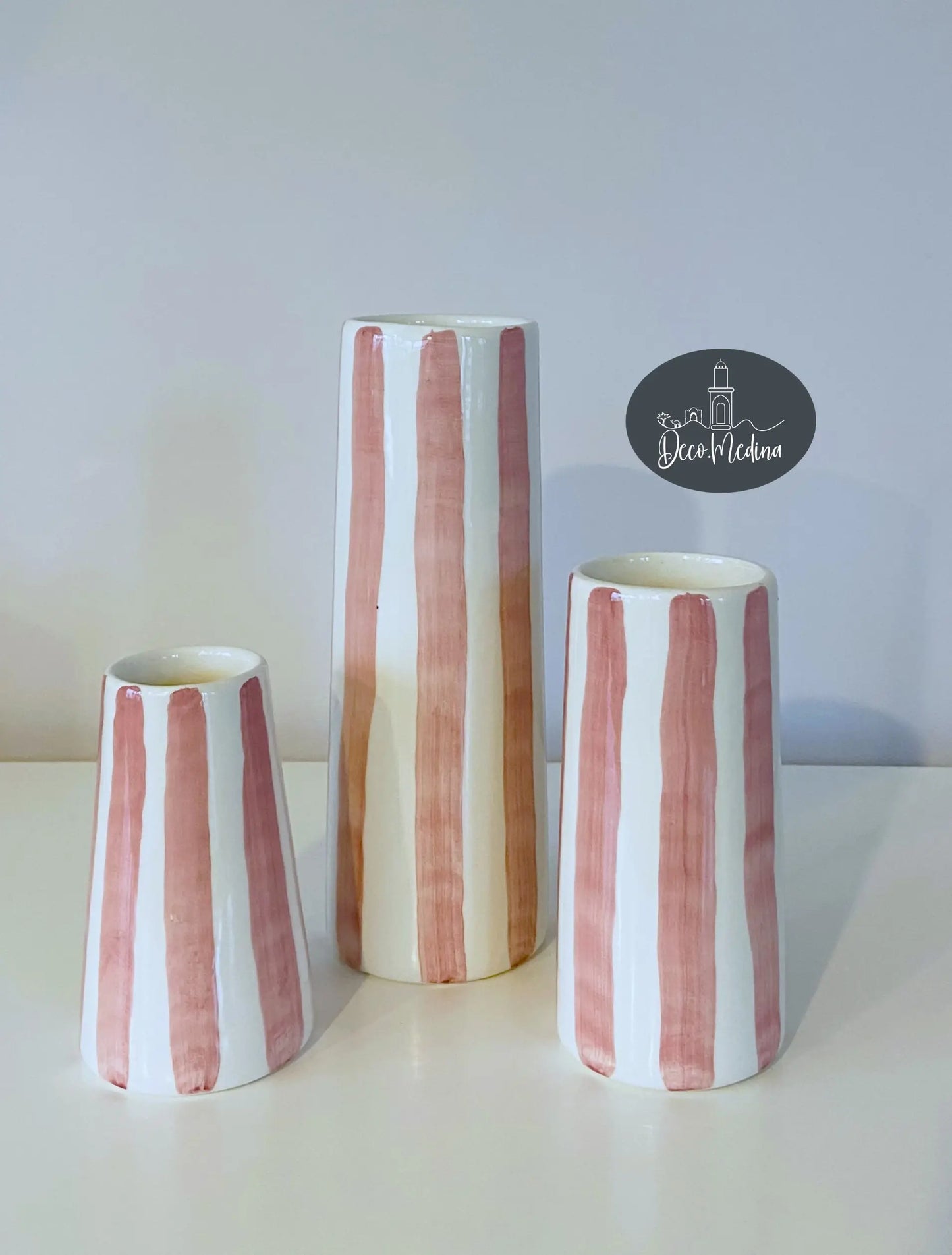 Trio de vases en céramique rayés
